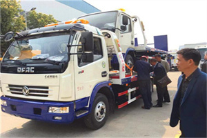 龙城汽车道路救援拖车价格